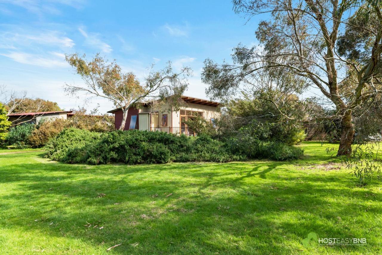 Rural 5 Star Villa'S With Resort Amenities Cowes Exterior photo