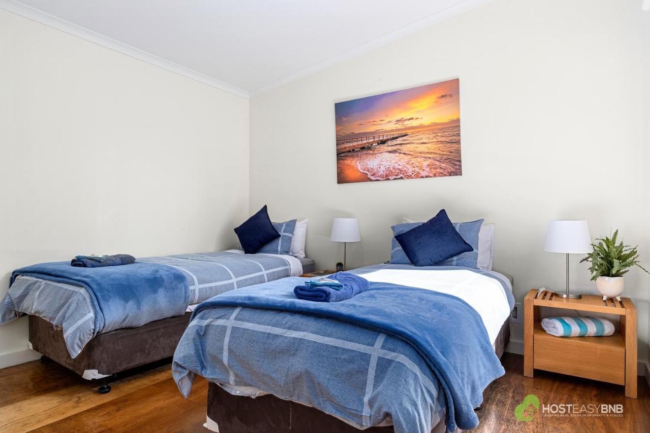 Rural 5 Star Villa'S With Resort Amenities Cowes Exterior photo